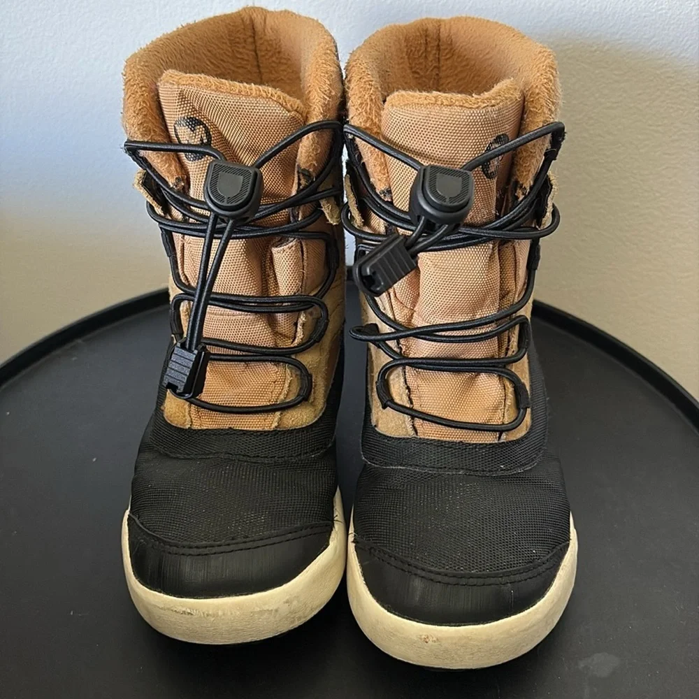 Merrell Kids' Black and Tan Winter Boots size 13